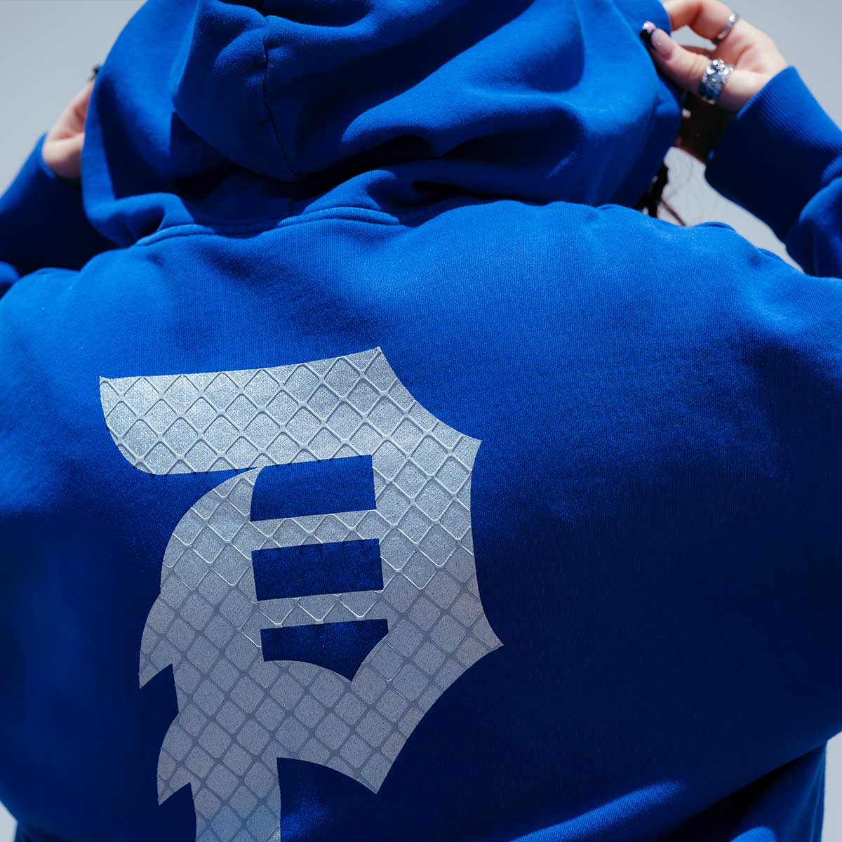 HOME TEAM WOMEN ZIP HOOD 4